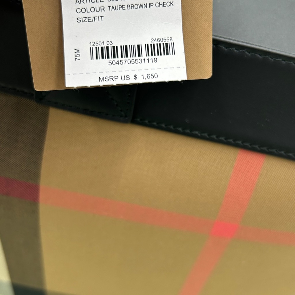 Women’s Burberry Ormond giant leather check tote bag made in Italy NWT - Picture 14 of 14
